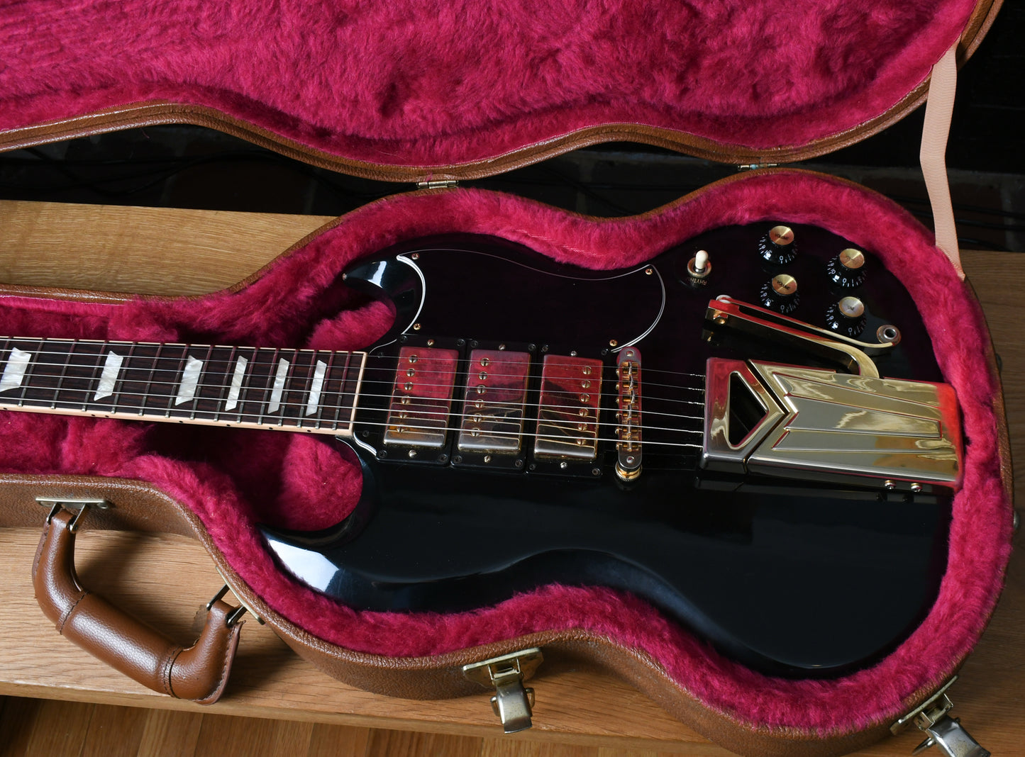 2014 Gibson SG S3 Standard Ebony Guitar of the Week