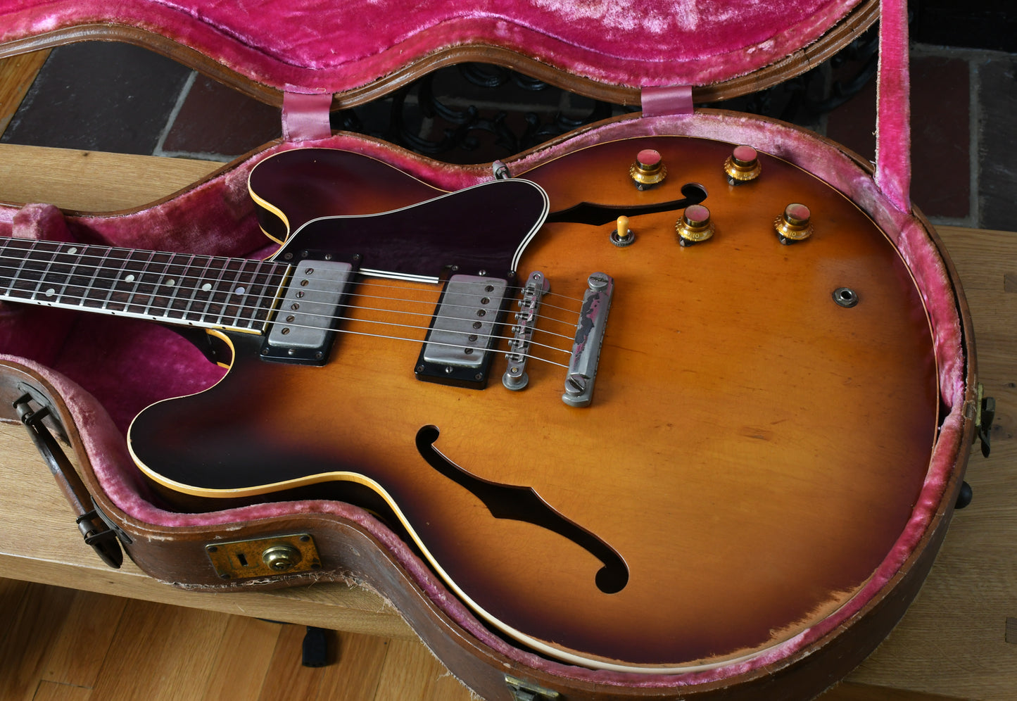 1961 Gibson ES-335 Tobacco Sunburst