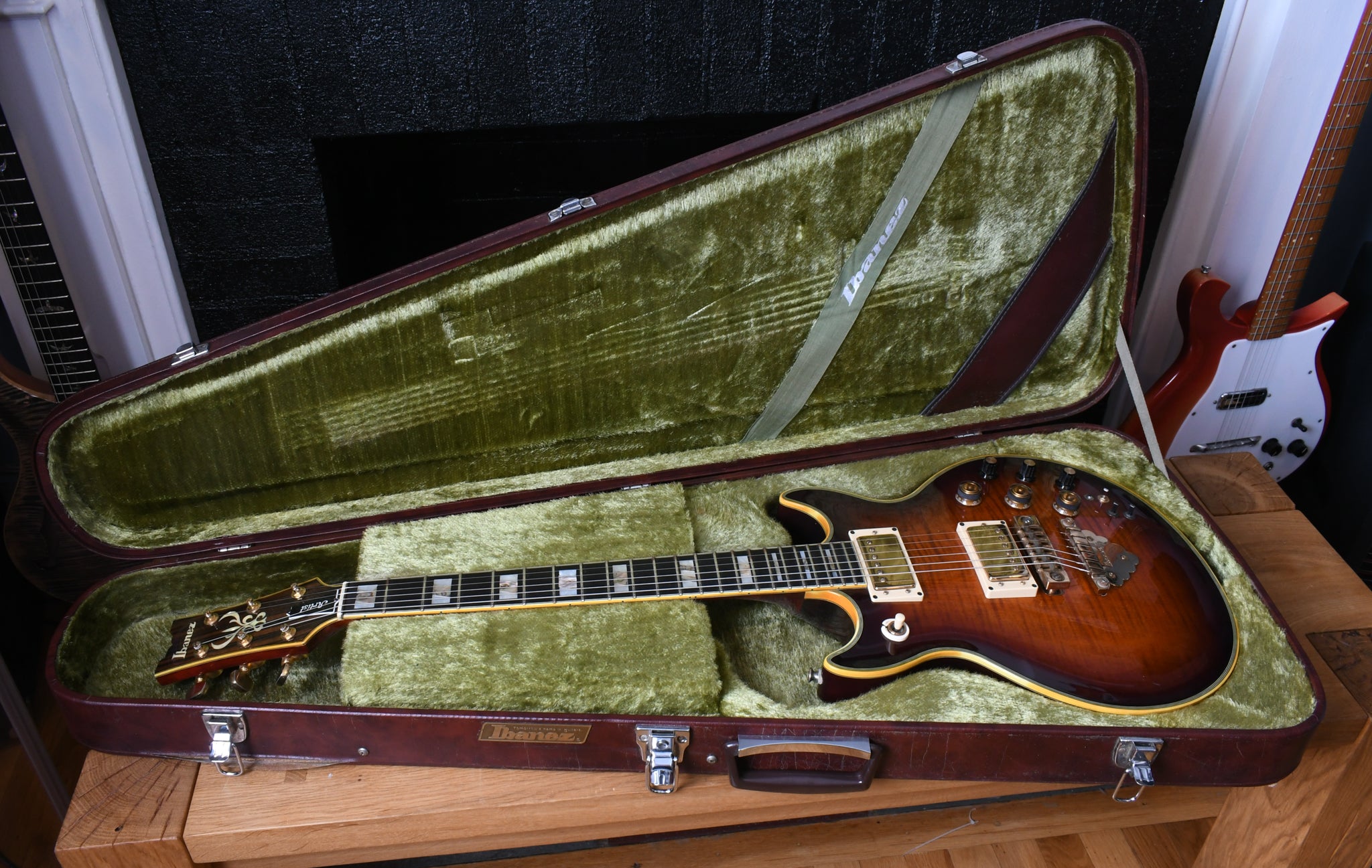 1981 Ibanez Artist AR 500 Antique Violin MIJ – Watchtower Guitars